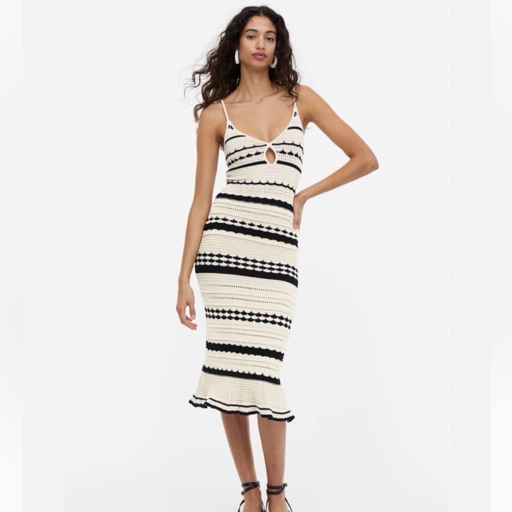 H&M CROCHET KNIT DRESS NWT XsSMALL